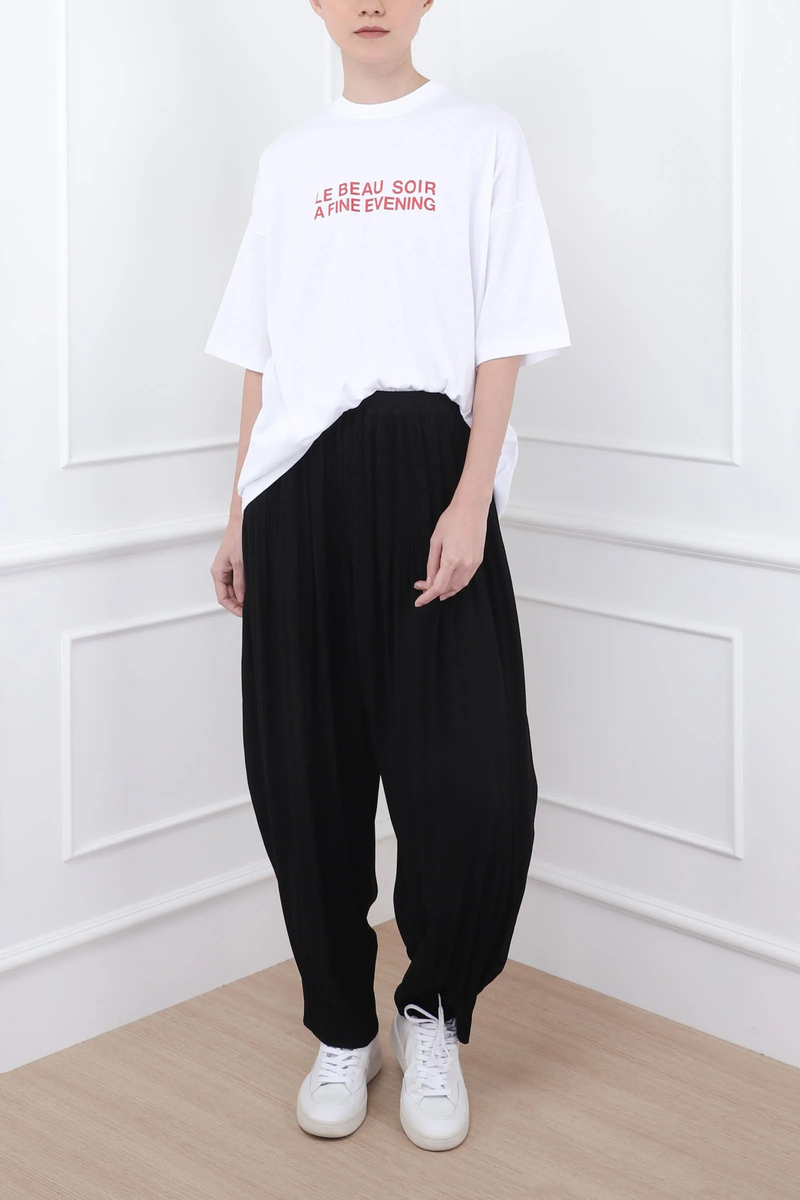 Black Pleated Tapered Trousers