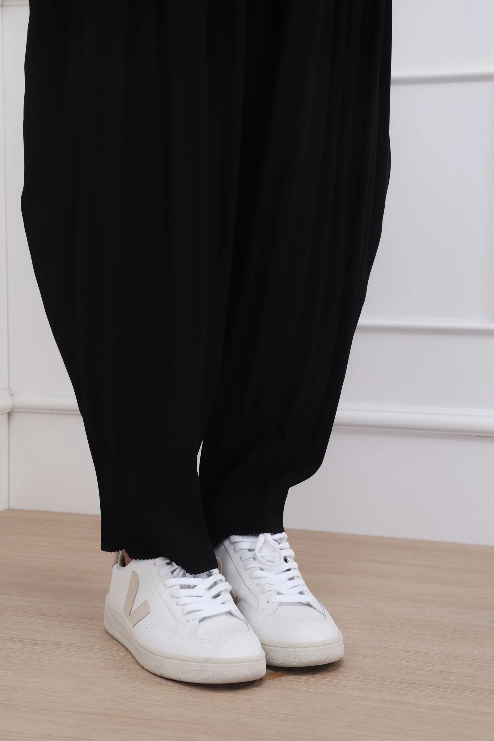 Black Pleated Tapered Trousers