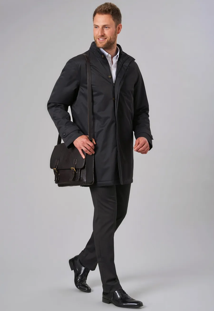 Brook Taverner Chicago Raincoat