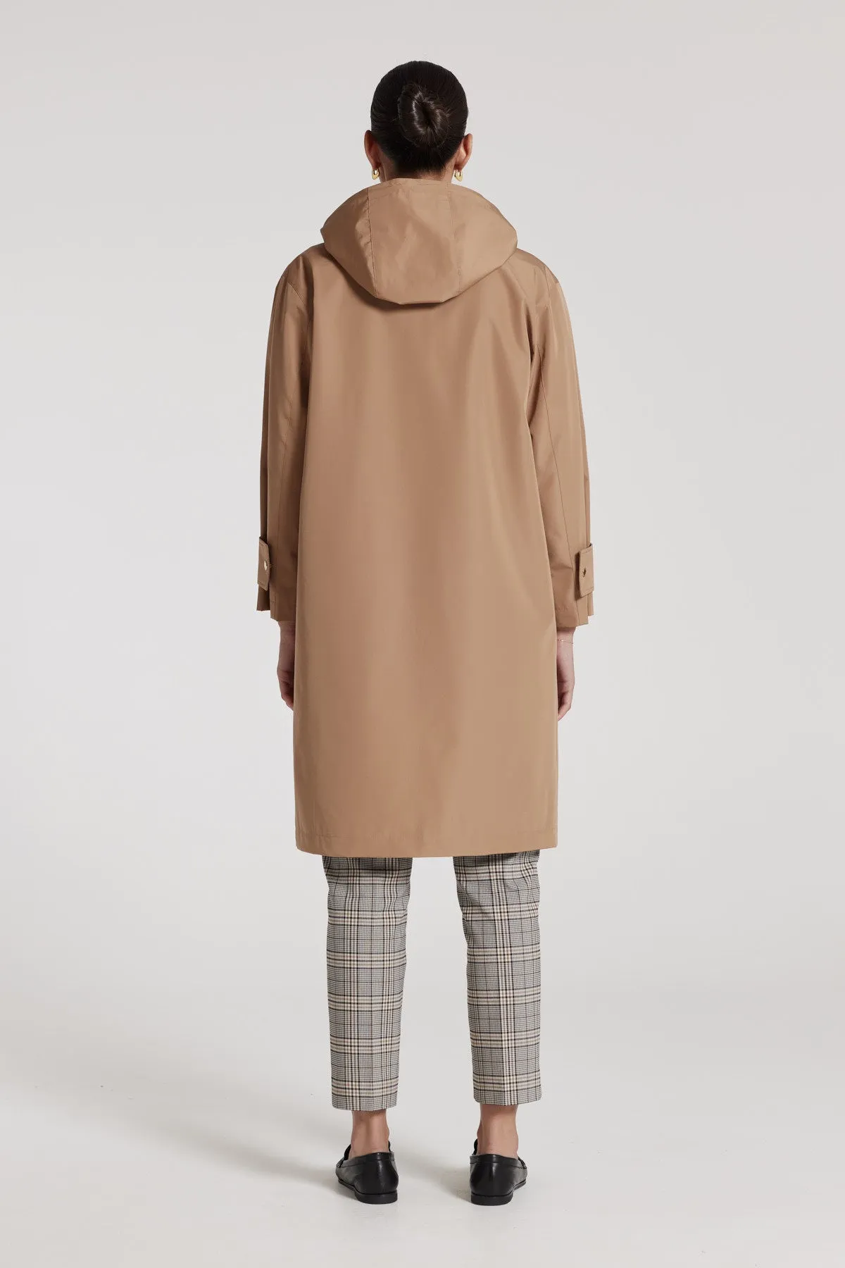 Highlands Raincoat - Parchment