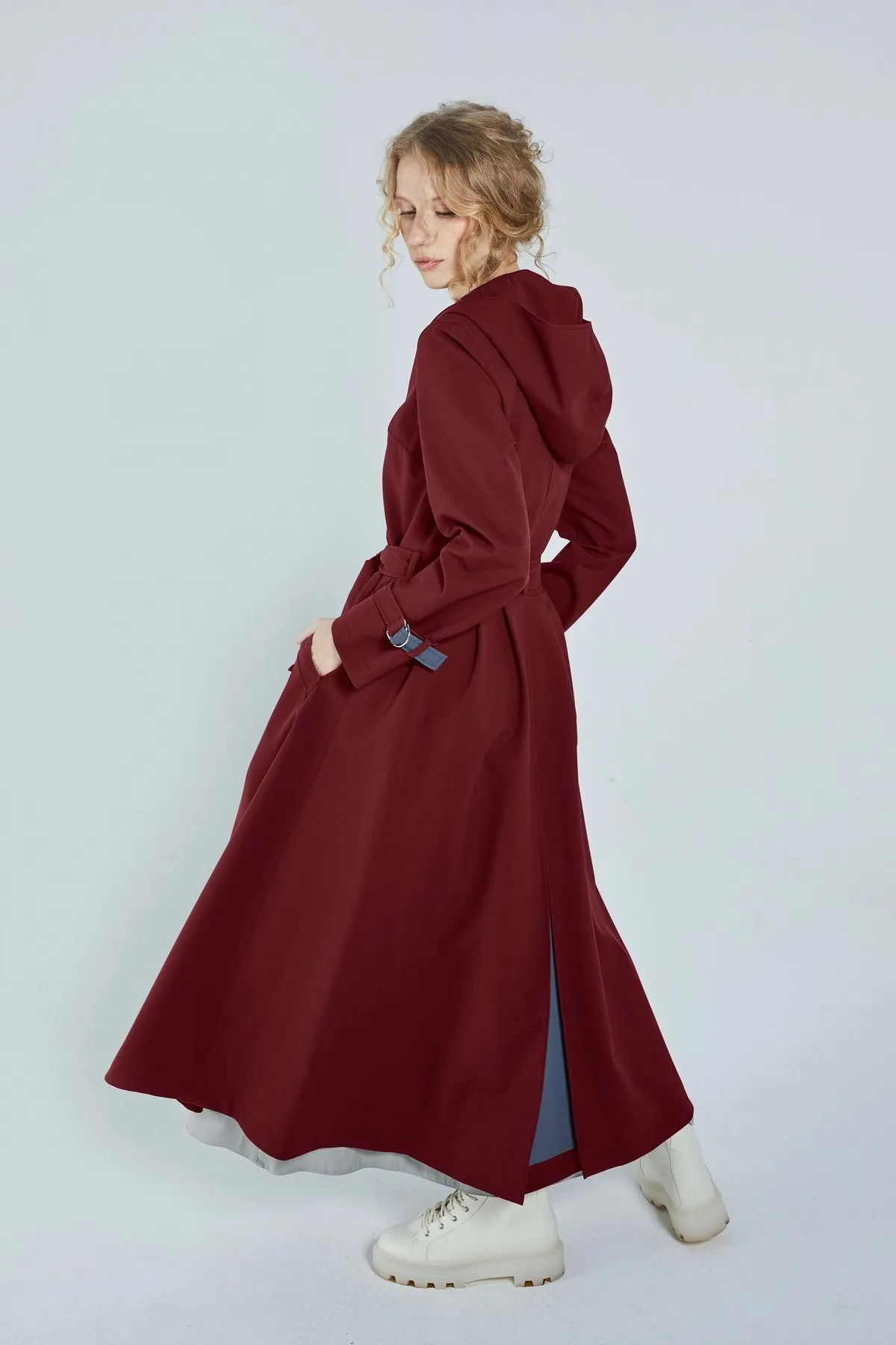 ICONIC RAINCOAT - BURGUNDY