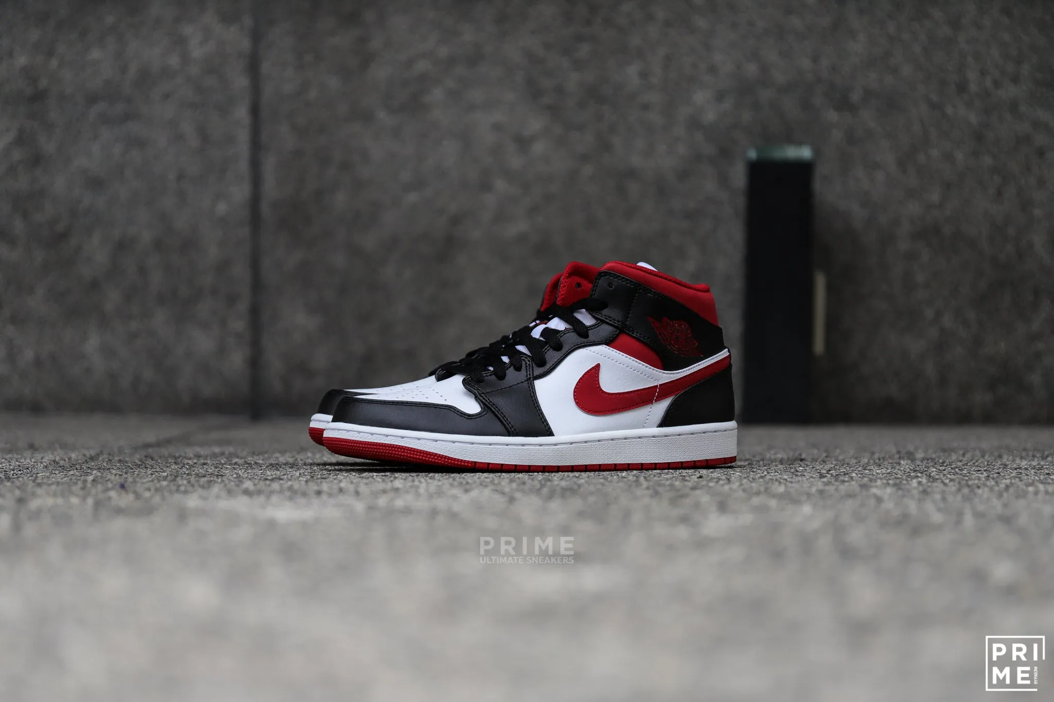 Nike Air Jordan 1 Mid Gym Red Black White (554724 122)