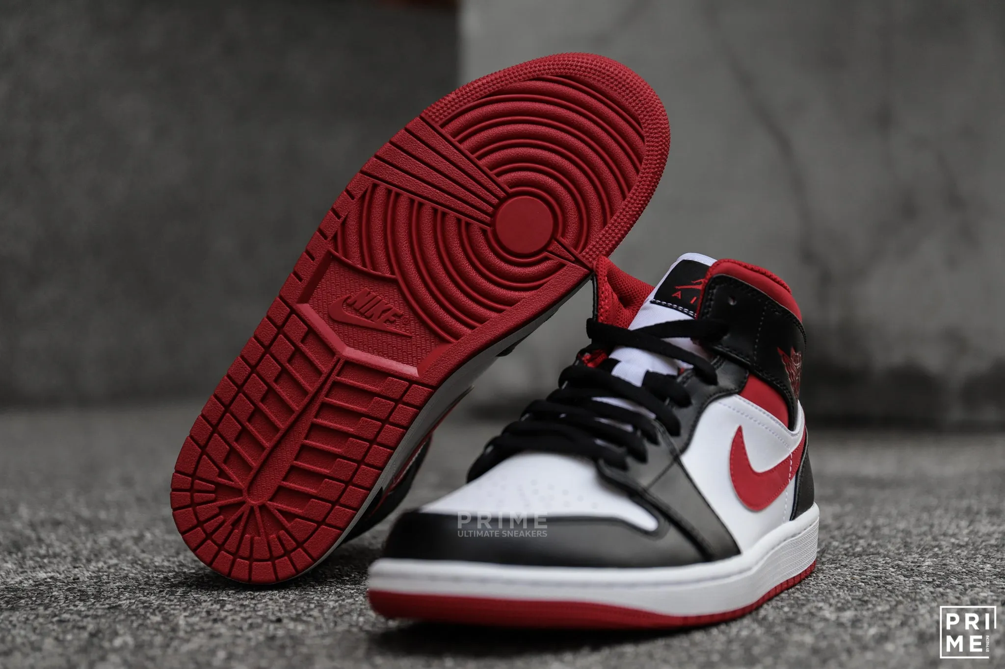 Nike Air Jordan 1 Mid Gym Red Black White (554724 122)